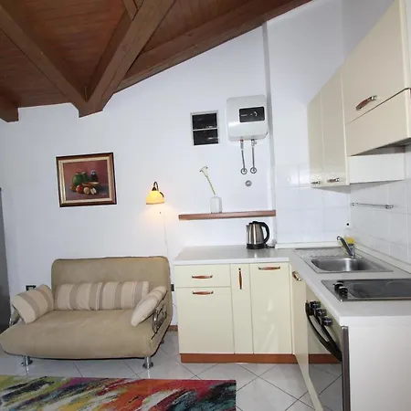 Ala Apartment *
