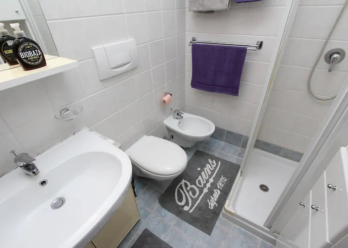 아파트 Ala 로비니